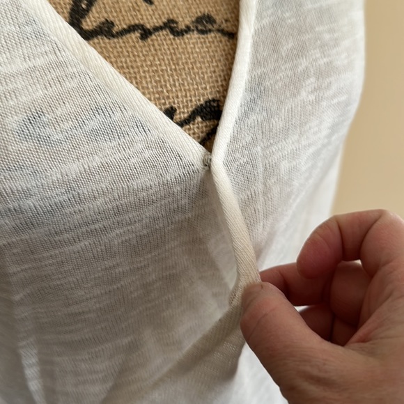 Sanctuary like new new tags white lightweight sweater with embroider details XL - Picture 3 of 7